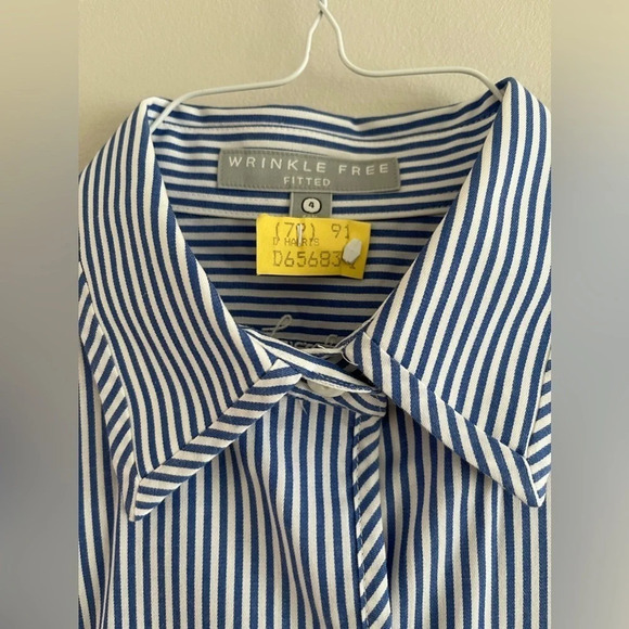 Foxcroft white and blue striped wrinkle free fitted shirt sz4 - Picture 2 of 8